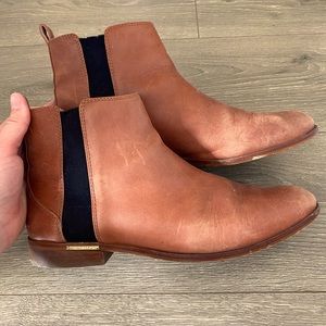 Louise et Cie Chelsea Boots